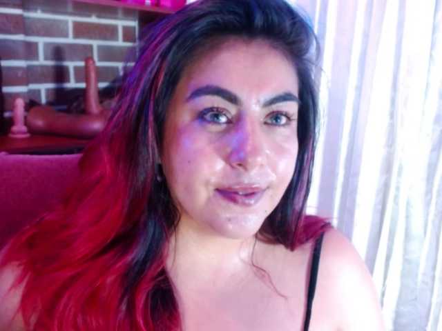 GatuSexx live webcam show