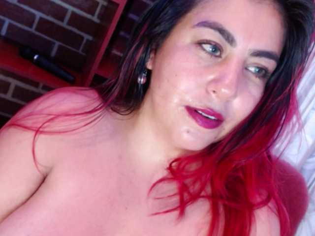 GatuSexx live cam on BongaCams