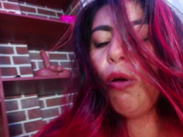 GatuSexx live cam on BongaCams