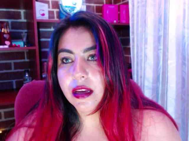 GatuSexx webcam