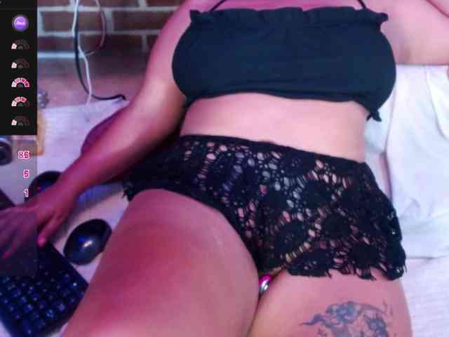 GatuSexx webcam