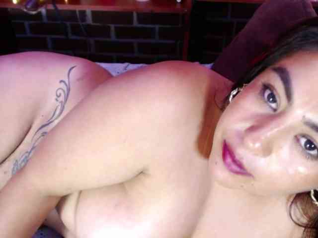 GatuSexx webcam