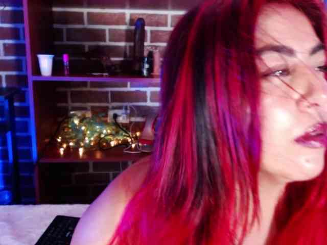 GatuSexx webcam