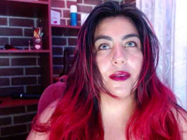 GatuSexx webcam