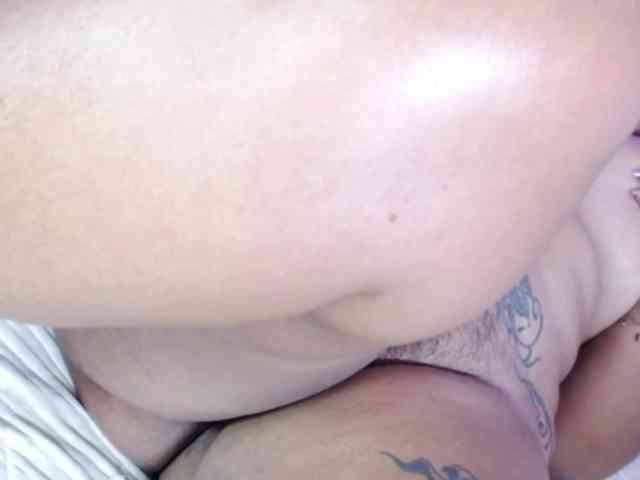 GatuSexx webcam