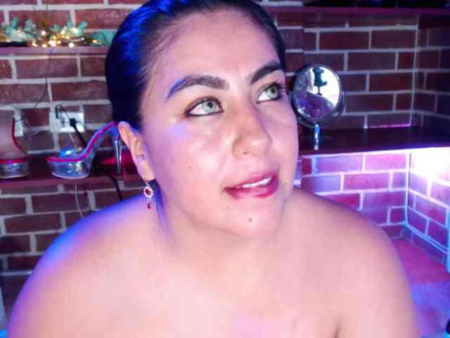 GatuSexx webcam