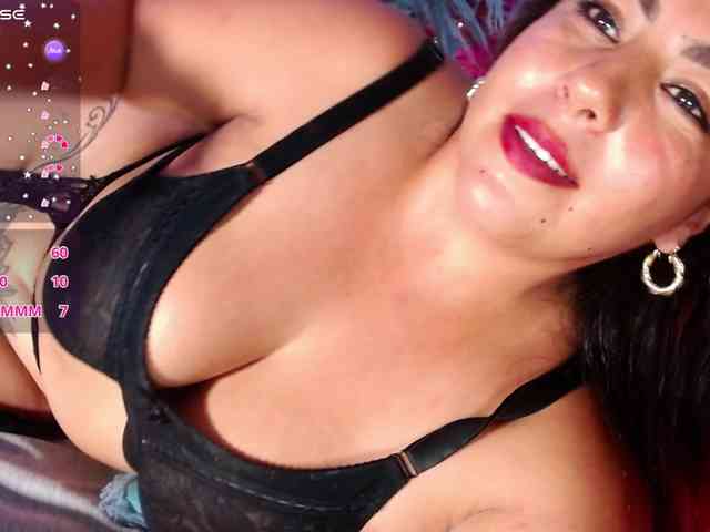 GatuSexx webcam