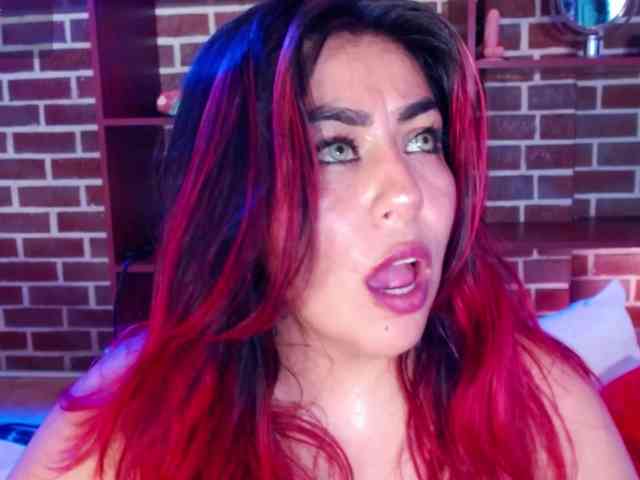 GatuSexx webcam