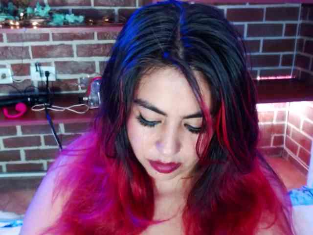 GatuSexx webcam