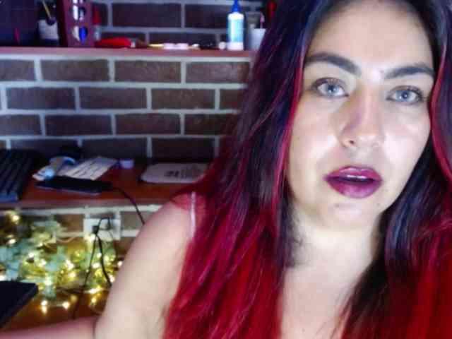 GatuSexx webcam