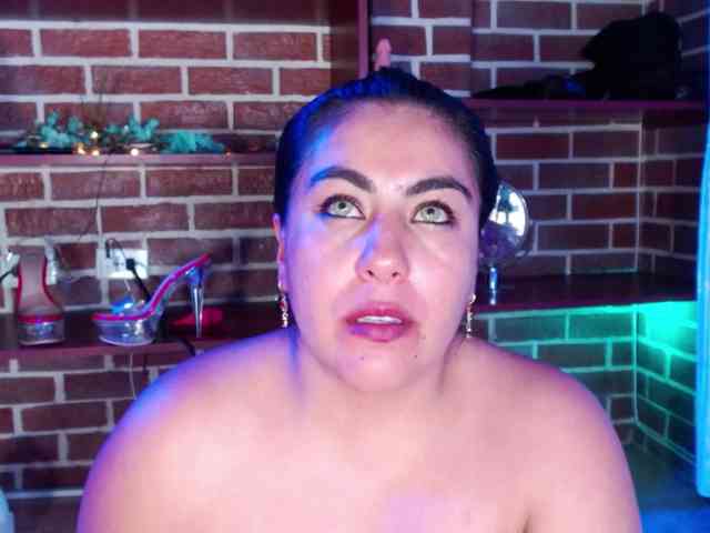 GatuSexx webcam