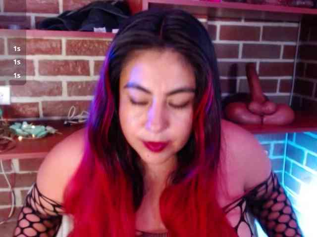GatuSexx webcam
