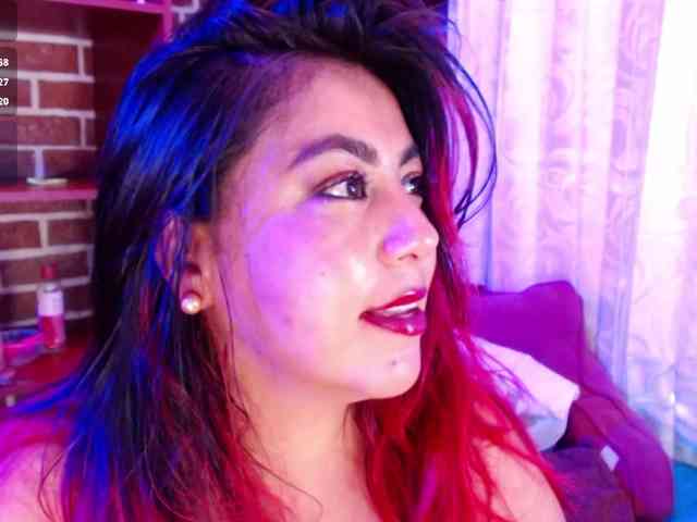 GatuSexx webcam