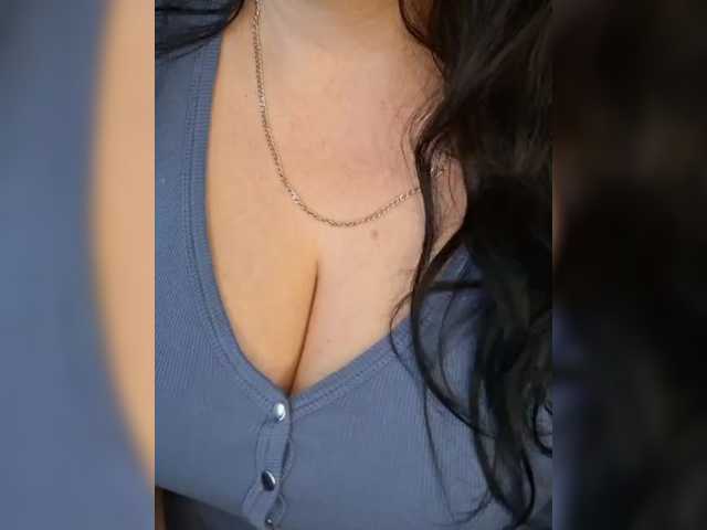 VeronicaChica live cam on BongaCams