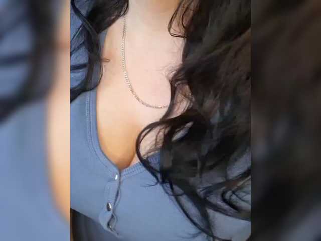 VeronicaChica live cam on BongaCams