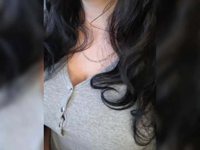 VeronicaChica live cam on BongaCams