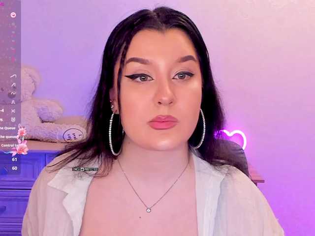 M-O-L-N-I-Y-A's BongaCams show and profile