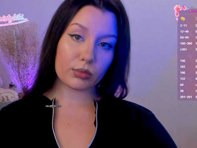 M-O-L-N-I-Y-A live cam on BongaCams