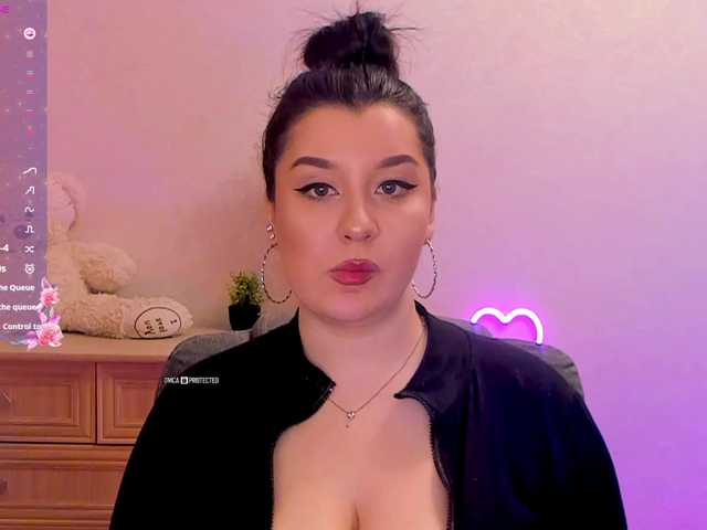 модель M-O-L-N-I-Y-A