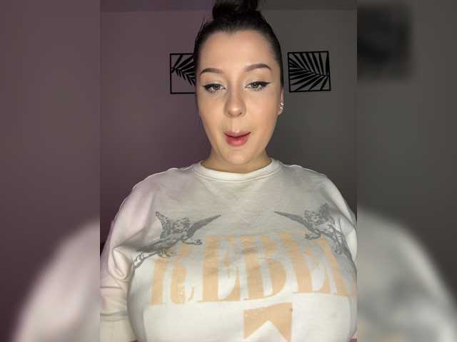 M-O-L-N-I-Y-A