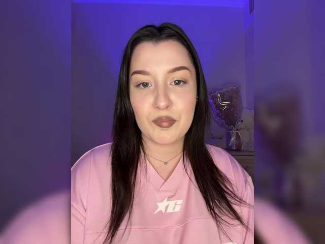 M-O-L-N-I-Y-A live cam on BongaCams