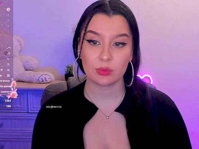 M-O-L-N-I-Y-A's BongaCams show and profile