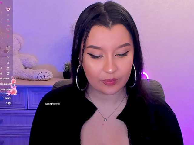 M-O-L-N-I-Y-A's BongaCams show and profile