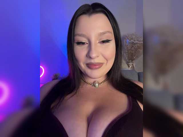 секс M-O-L-N-I-Y-A