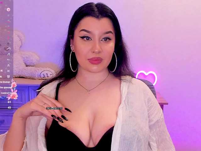 M-O-L-N-I-Y-A's BongaCams show and profile