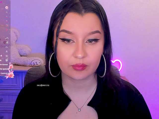 M-O-L-N-I-Y-A's BongaCams show and profile