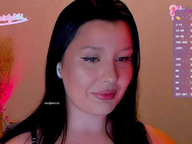 M-O-L-N-I-Y-A live cam on BongaCams