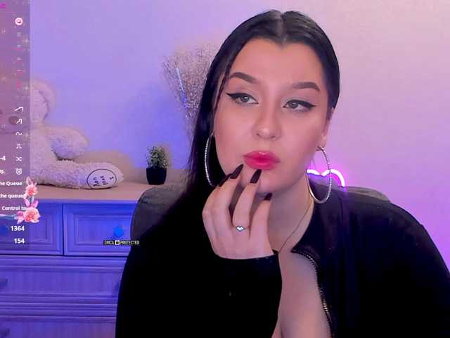 M-O-L-N-I-Y-A's BongaCams show and profile