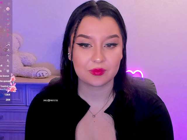 M-O-L-N-I-Y-A's BongaCams show and profile