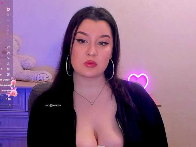 M-O-L-N-I-Y-A's BongaCams show and profile