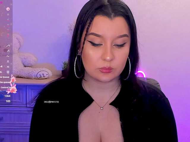 M-O-L-N-I-Y-A's BongaCams show and profile