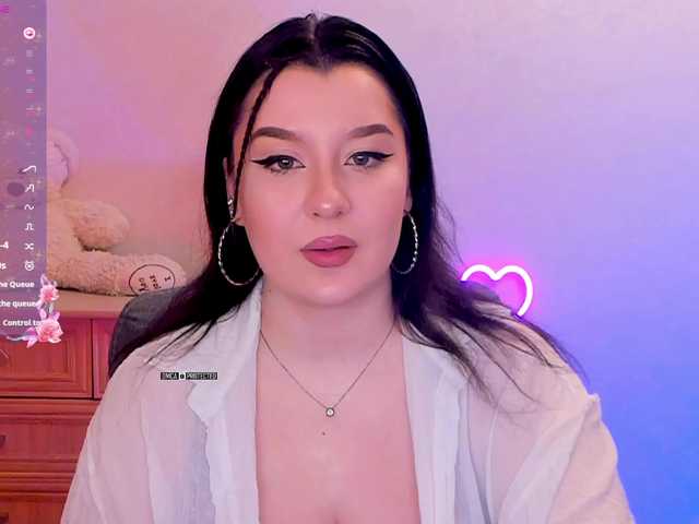 M-O-L-N-I-Y-A's BongaCams show and profile