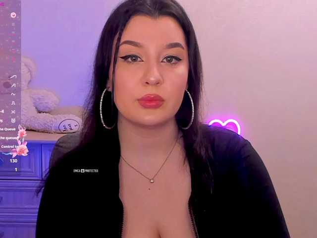 M-O-L-N-I-Y-A's BongaCams show and profile