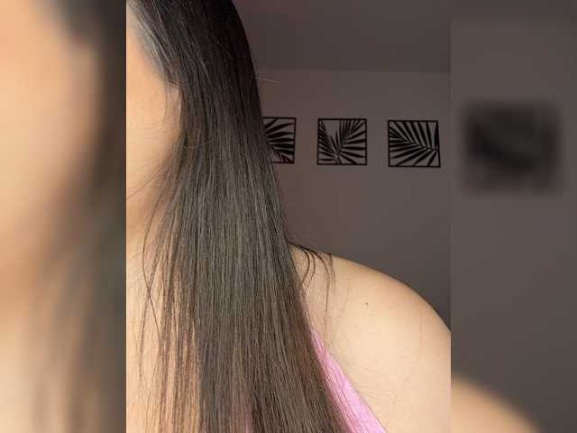 M-O-L-N-I-Y-A live cam on BongaCams