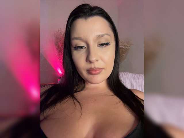 m-o-l-n-i-y-a live sex show