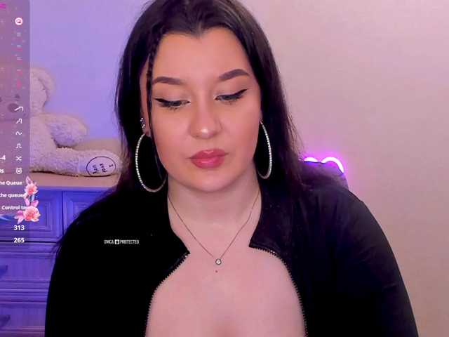 M-O-L-N-I-Y-A's BongaCams profile