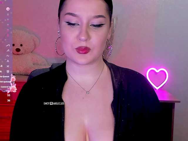 M-O-L-N-I-Y-A's BongaCams show and profile