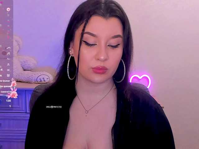 M-O-L-N-I-Y-A's BongaCams show and profile