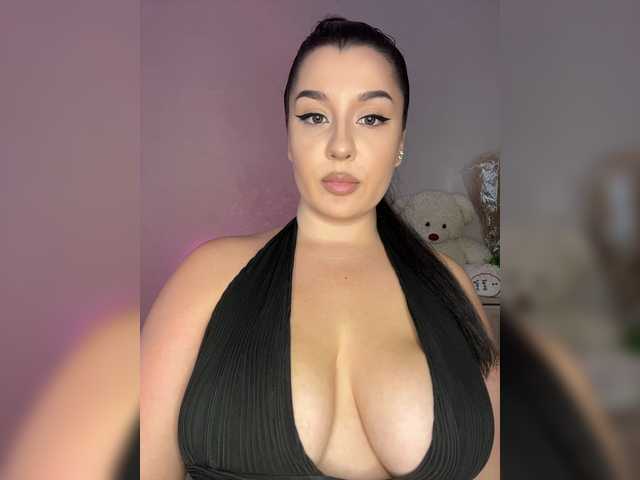 M-O-L-N-I-Y-A live cam on BongaCams