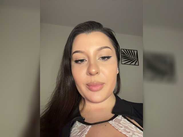 M-O-L-N-I-Y-A live cam on BongaCams
