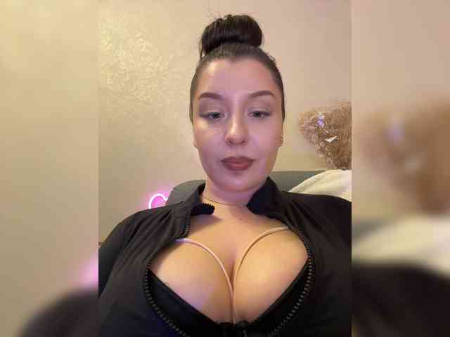 MistyBibi webcam