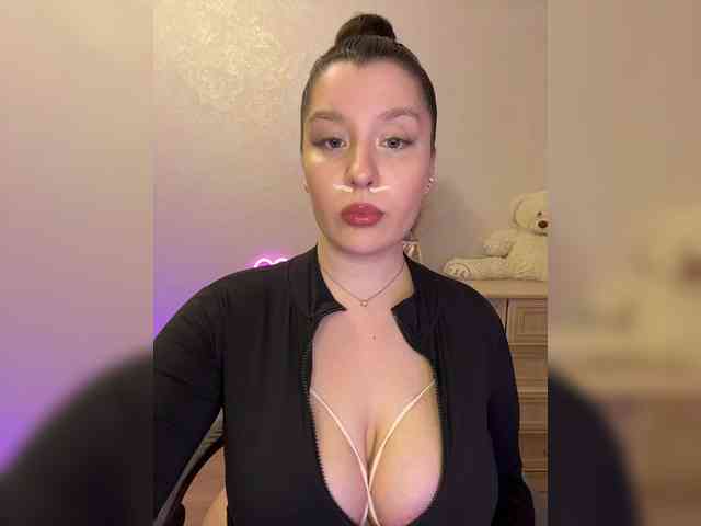 MistyBibi webcam