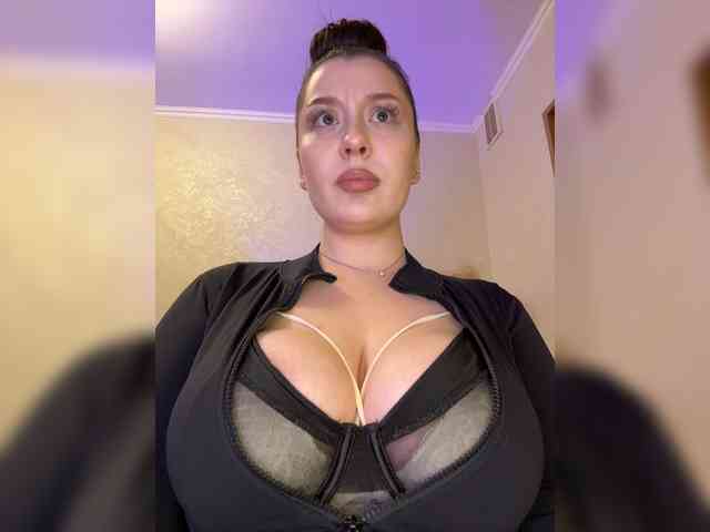 MistyBibi webcam