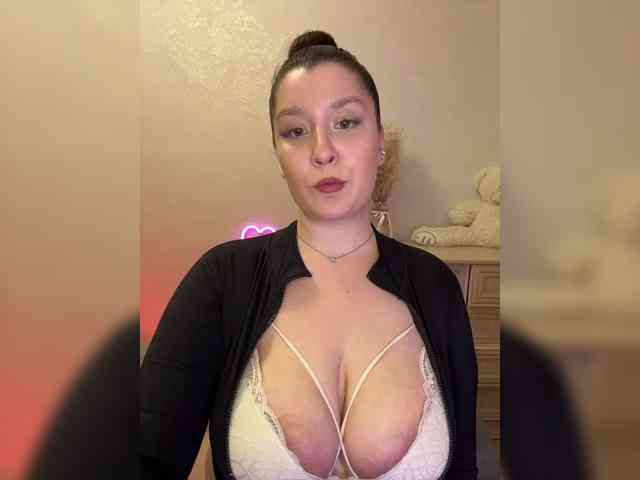 MistyBibi webcam