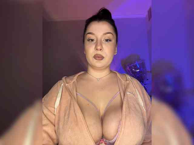 MistyBibi webcam