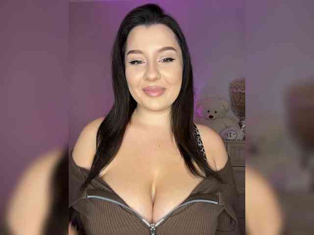 MistyBibi webcam